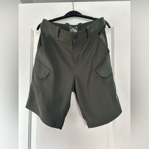 Under Armour Heat Gear Loose Shorts